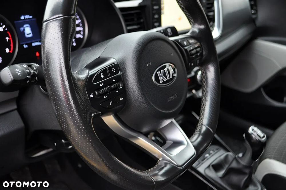 Kia Stonic 1.0 T-GDI 120 Spirit - 21