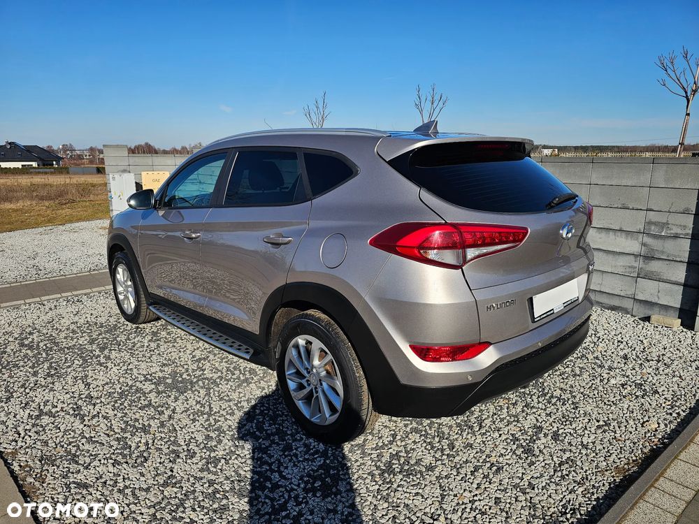 Hyundai Tucson 1.7 CRDI BlueDrive Style 2WD - 4