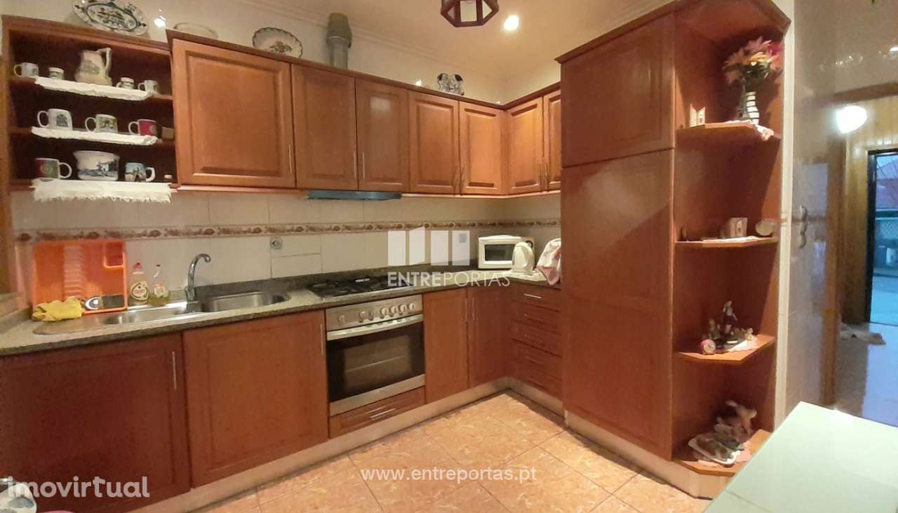 Venda de Moradia V1+1, Santa Maria Maior, Viana do Castelo - Grande imagem: 2/32