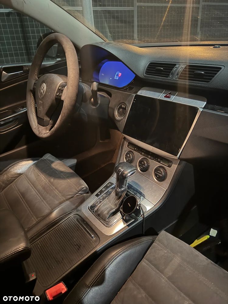 Volkswagen Passat 2.0 TDI DPF Highline DSG - 16