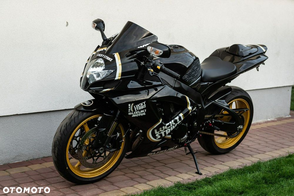 Suzuki GSX-R - 7