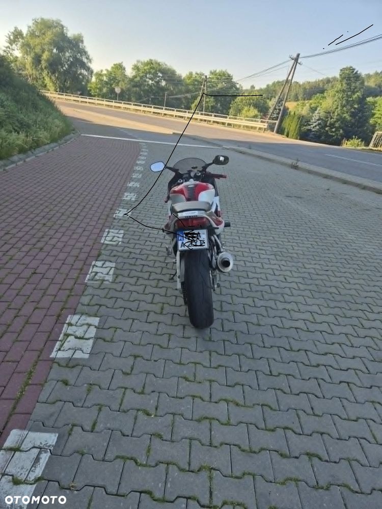 Yamaha R6 - 2