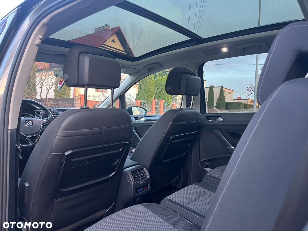 Volkswagen Touran 1.6 TDI SCR BlueMotion Technology DSG Comfortline - 9
