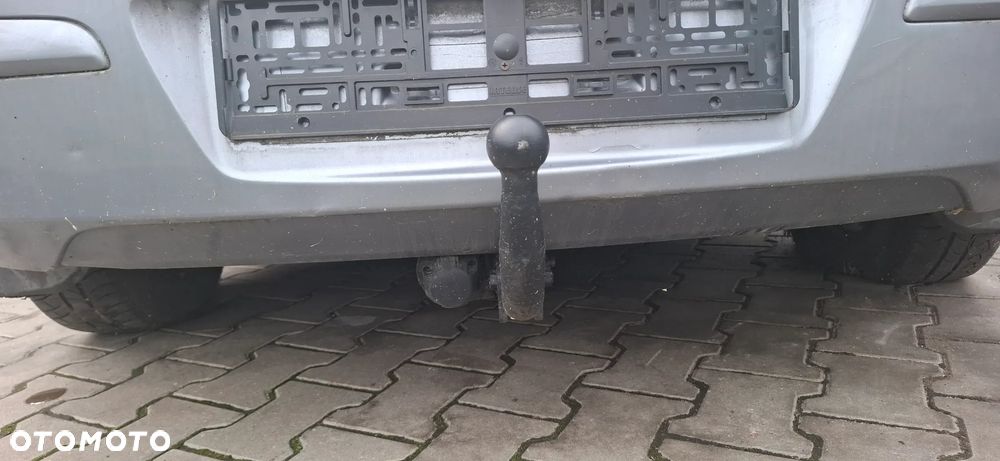 Opel Astra H Hb na części benzyna - 8