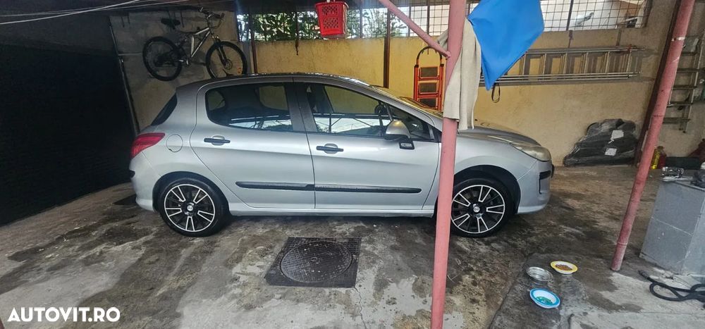 Peugeot 308 1.4E Confort - 2