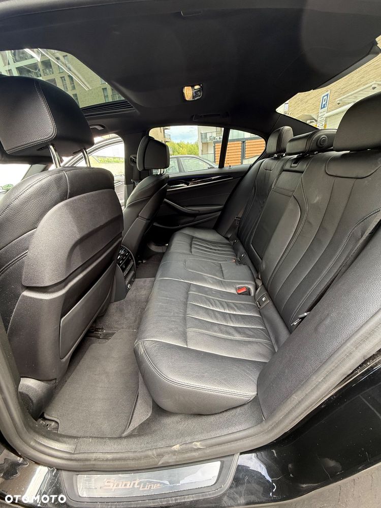 BMW Seria 5 520d xDrive - 9