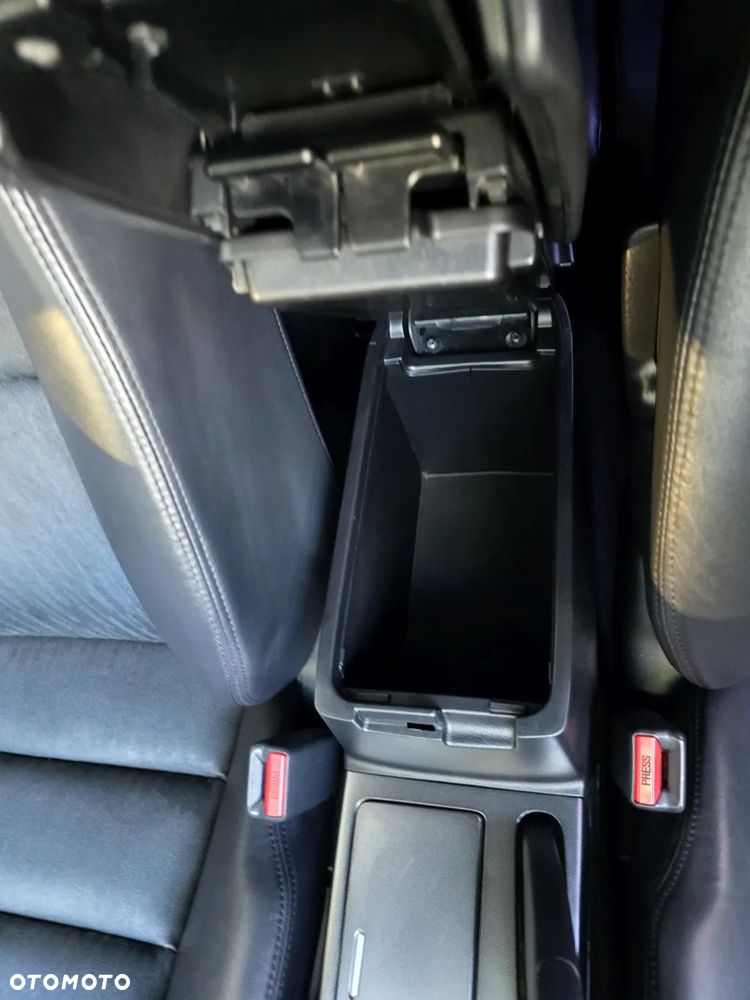 Honda Accord Tourer 2.0 i Sport - 14