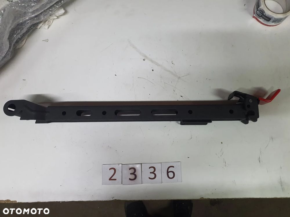 Mocowanie uchwyt Mercedes A 9615204941 - 2