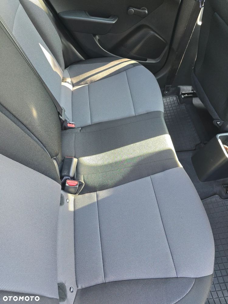 Hyundai i20 - 19