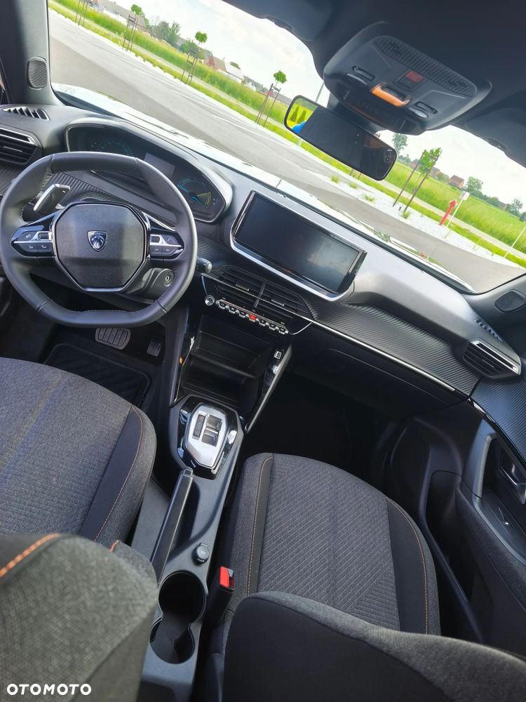Peugeot 2008 Hybrid 136 e-DSC Style - 6