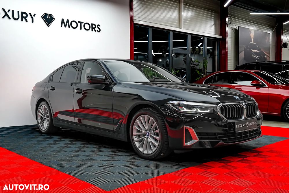 BMW Seria 5 530e Aut. - 13