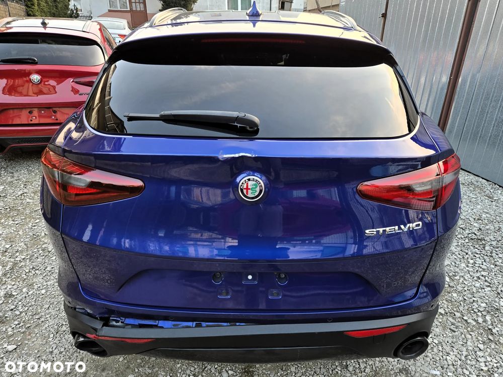 Alfa Romeo Stelvio 2.0 Turbo 16V AT8-Q4 Sprint - 15