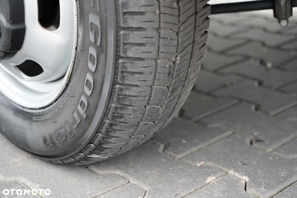 Iveco DAILY 35-180 / KONTENER / AUTOMAT HI-MATIC  / BLIŹNIAK / 2022 / SPROWADZONY - 15