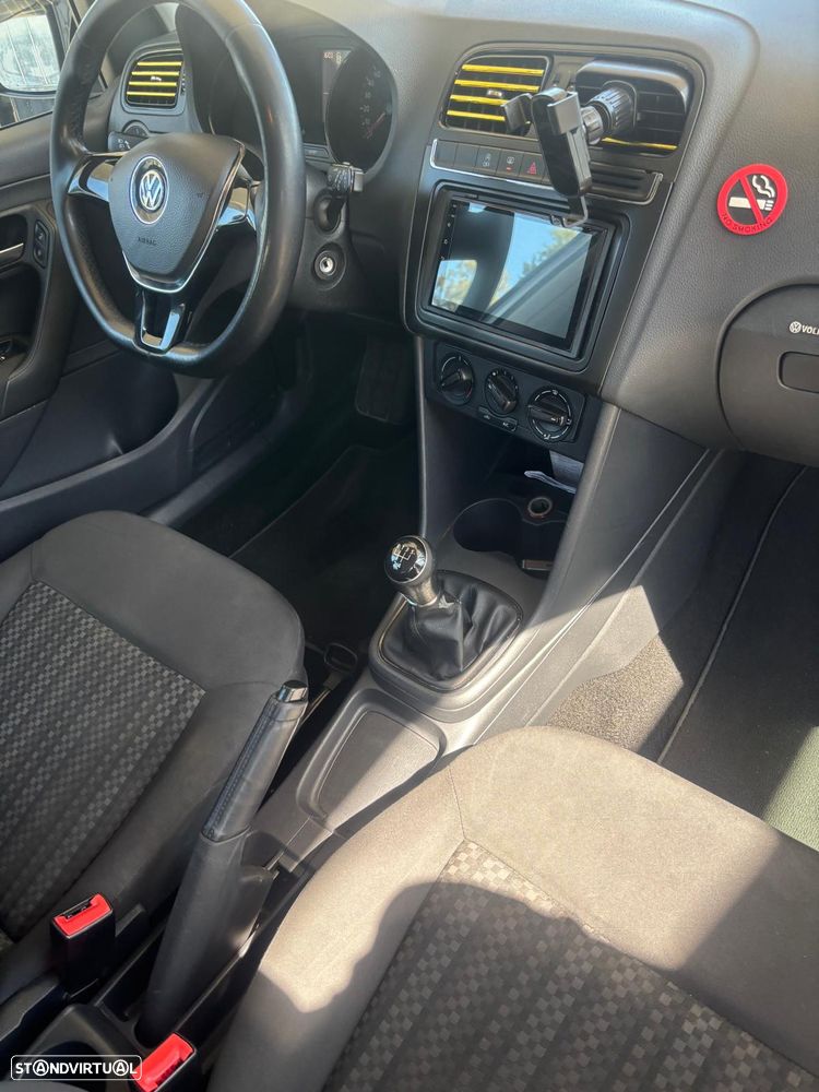 VW Polo 1.4 TDi BlueMotion - 12