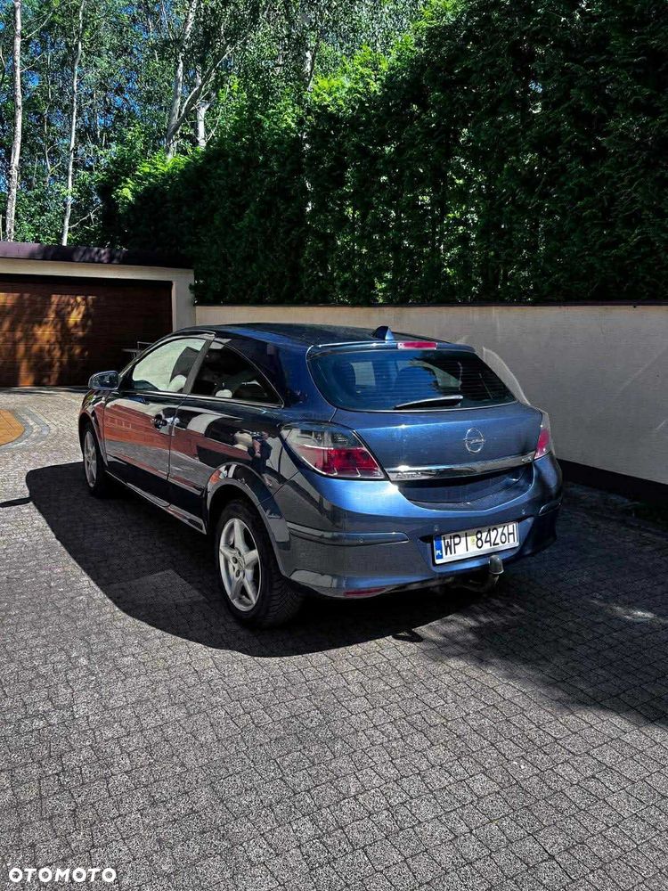 Opel Astra - 1