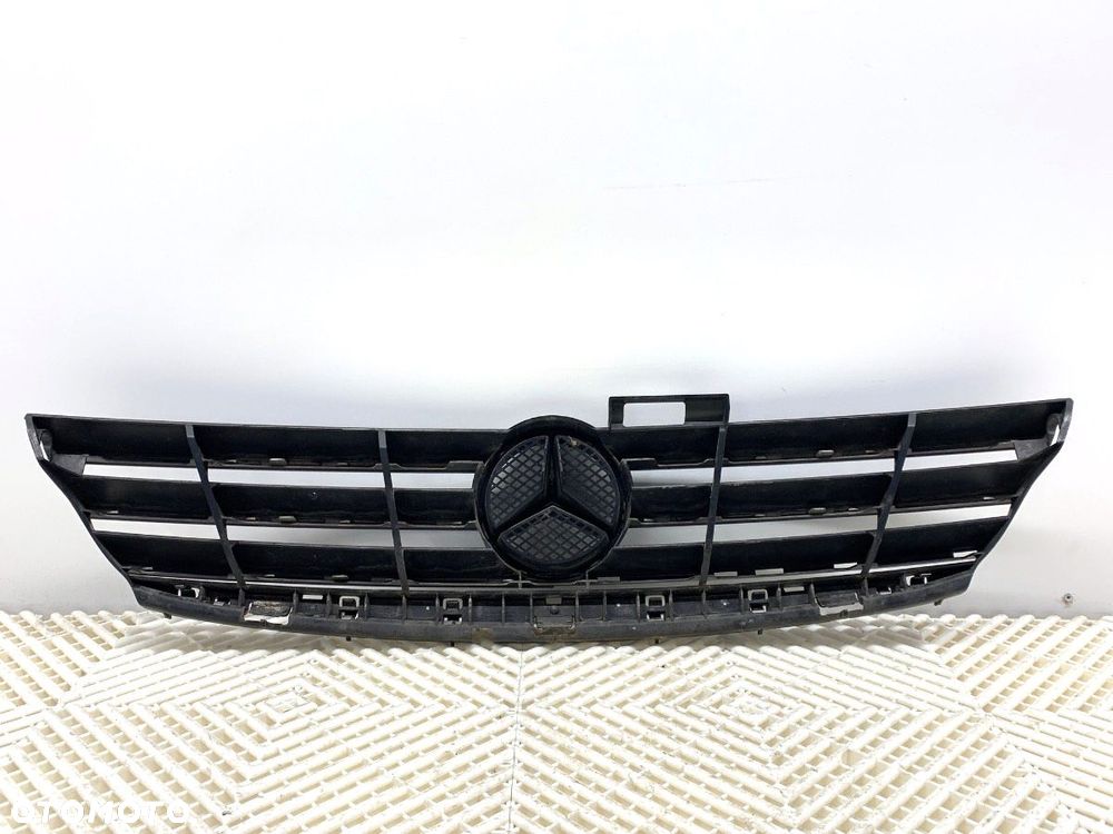 ATRAPA GRILL  MERCEDES-BENZ KLASA A (W169) 2004 - 2012 A 180 CDI (169.007, 169.307) 80 kW [109 KM] - 2