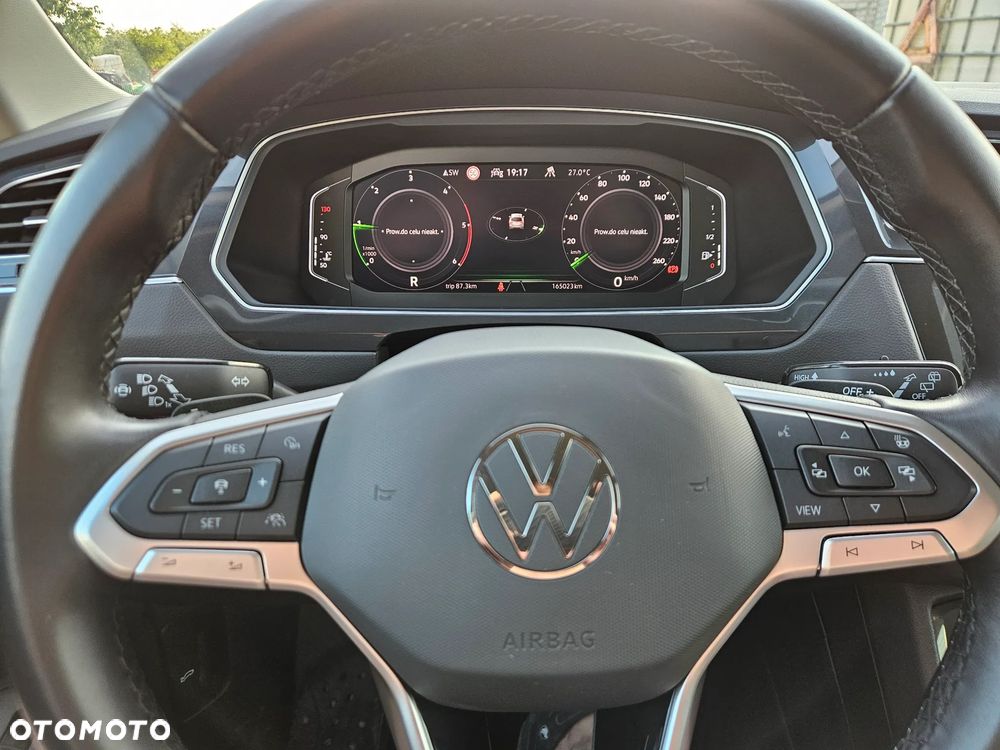 Volkswagen Tiguan 2.0 TDI SCR 4Mot Elegance DSG - 20