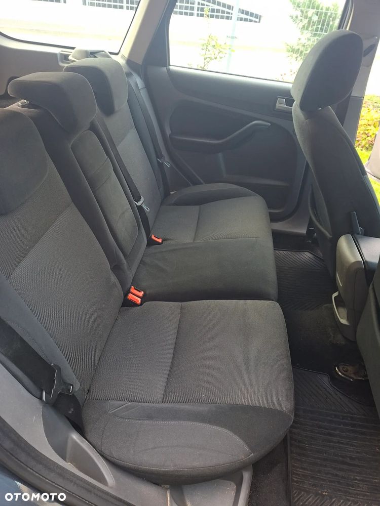 Ford Focus - 19