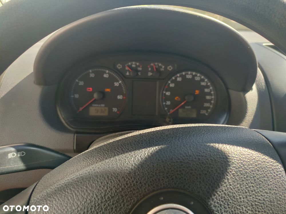 Volkswagen Polo 1.4 16V Comfortline - 7