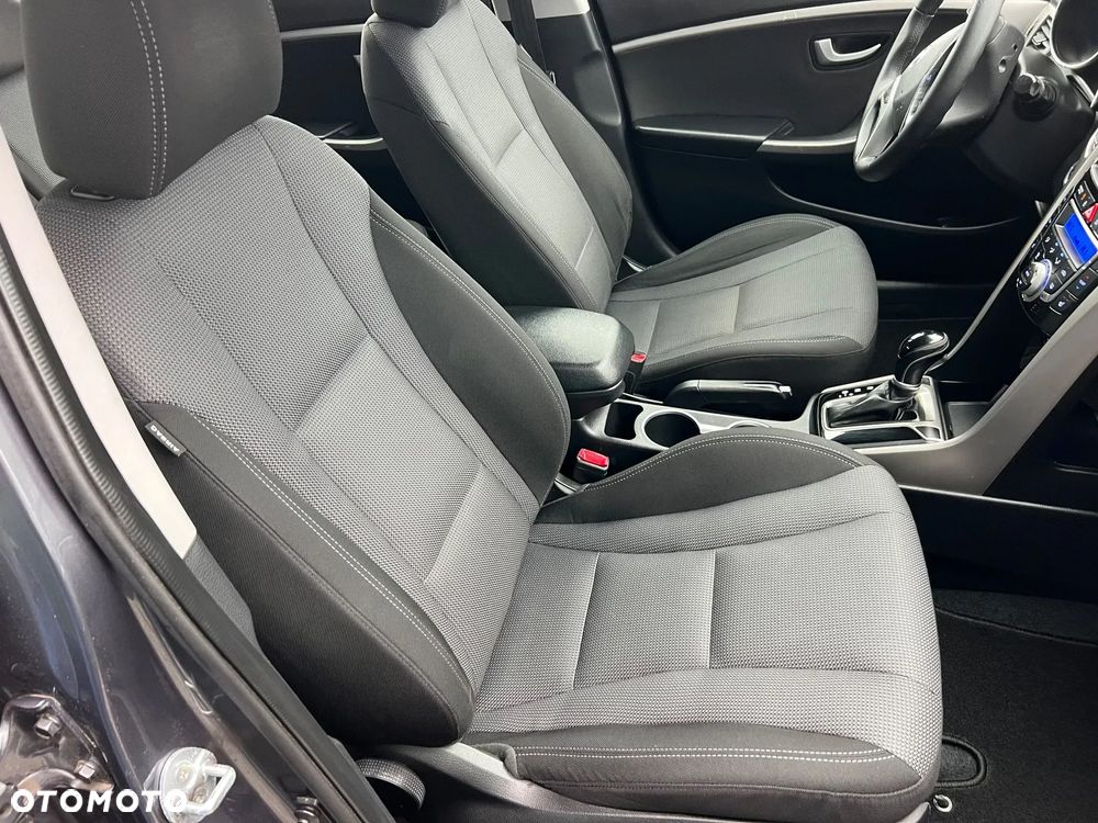 Hyundai i30 1.6 CRDi Automatik Style - 15