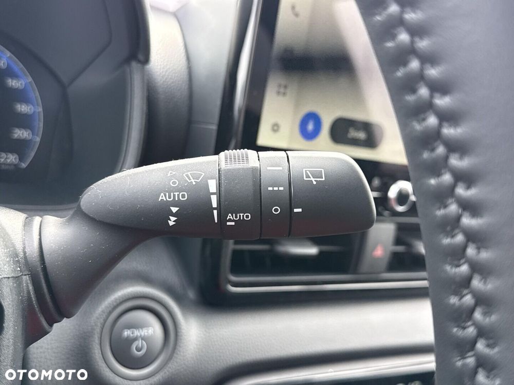 Toyota Yaris Hybrid 1.5 Executive - 19