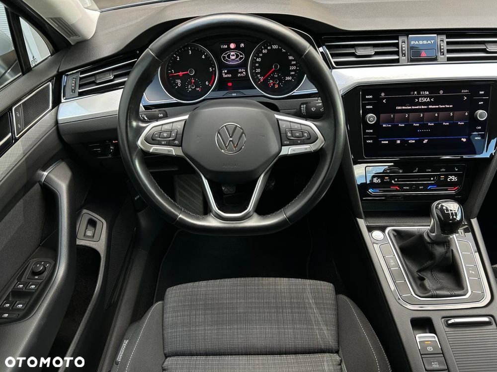 Volkswagen Passat - 7