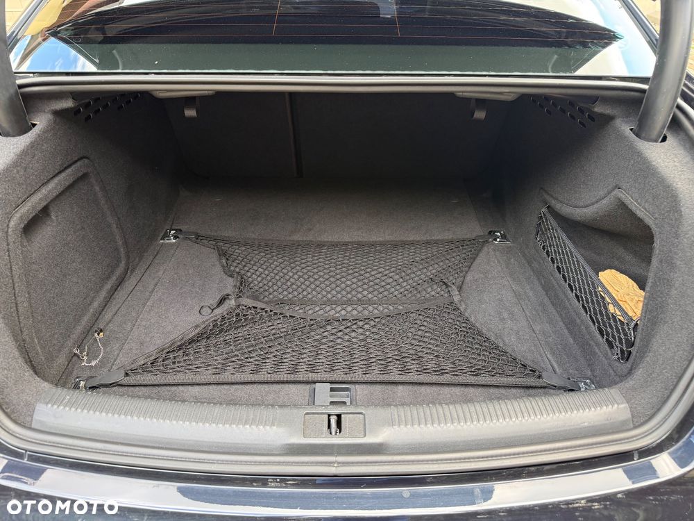 Audi A4 Limousine - 22