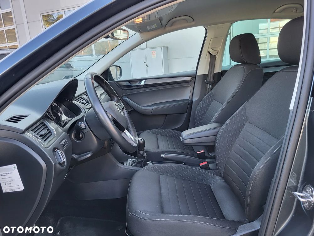 Skoda RAPID 1.0 TSI Style - 10