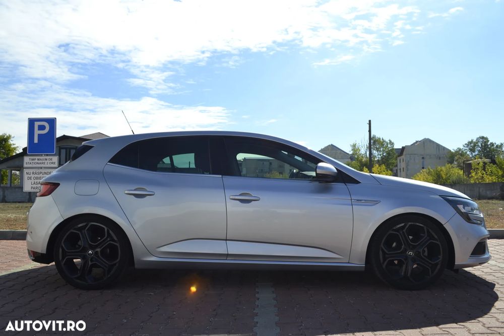 Renault Megane ENERGY dCi 110 Start & Stop Bose Edition - 4