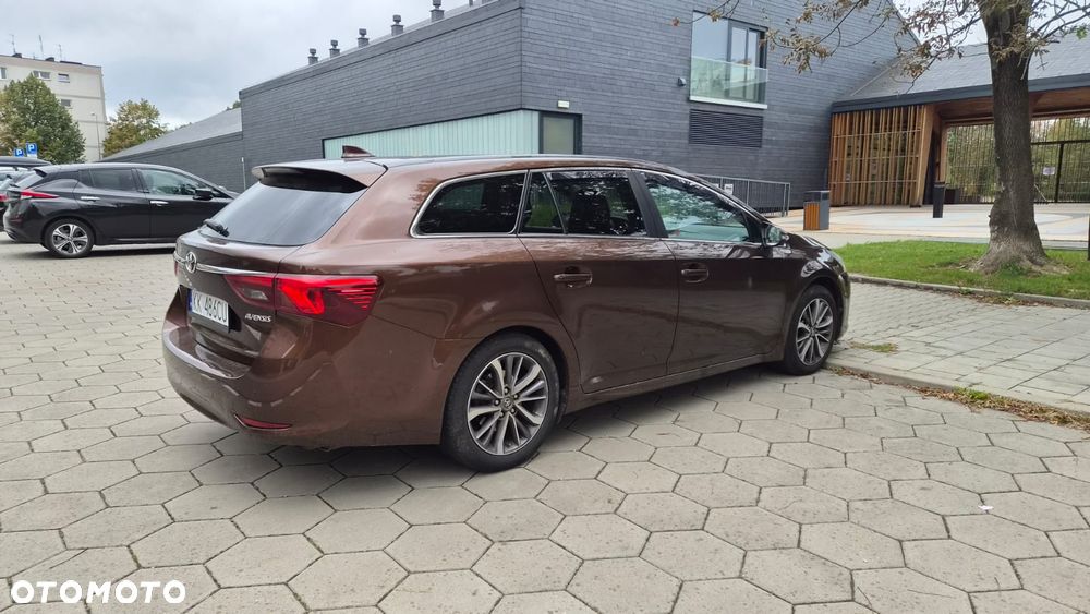 Toyota Avensis 2.0 Premium MS - 4