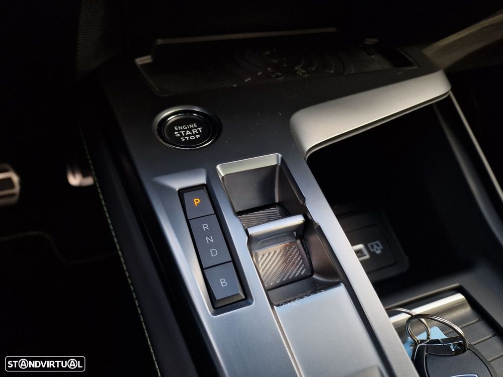 Peugeot 408 Plug-In Hybrid 225 e-EAT8 GT - 31