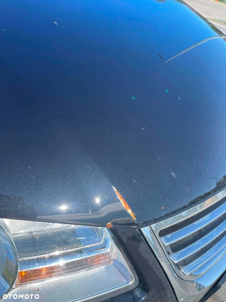Volkswagen Touran - 5