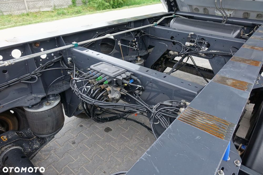 Fruehauf WYWROTKA 28m3 / OSIE SAF / OŚ PODNOSZONA / HYDROKLAPA / SZYBER ZBOŻOWY / ELEKTRYCZNA PLANDEKA - 14