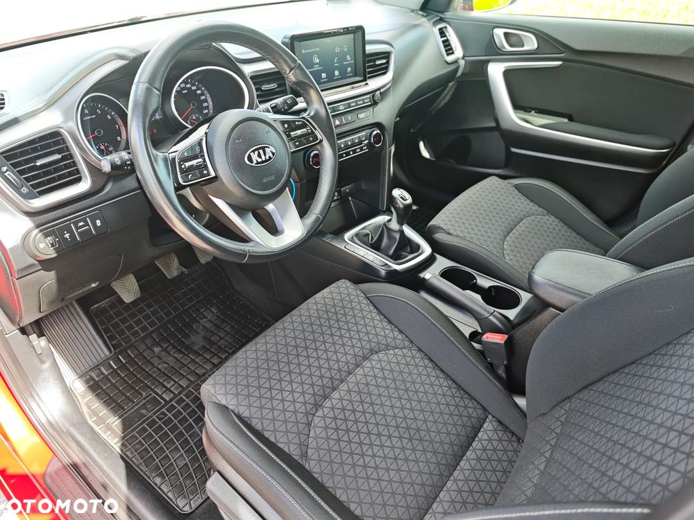 Kia Ceed 1.4 T-GDI M Max - 16