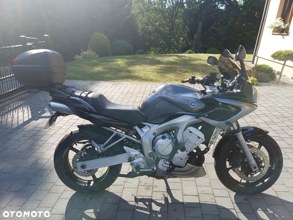 Yamaha FZ6 - 4