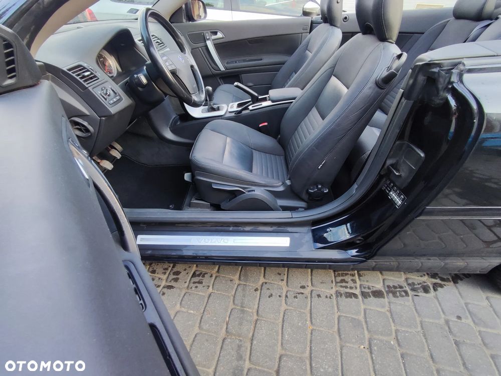 Volvo C70 D3 Momentum - 31