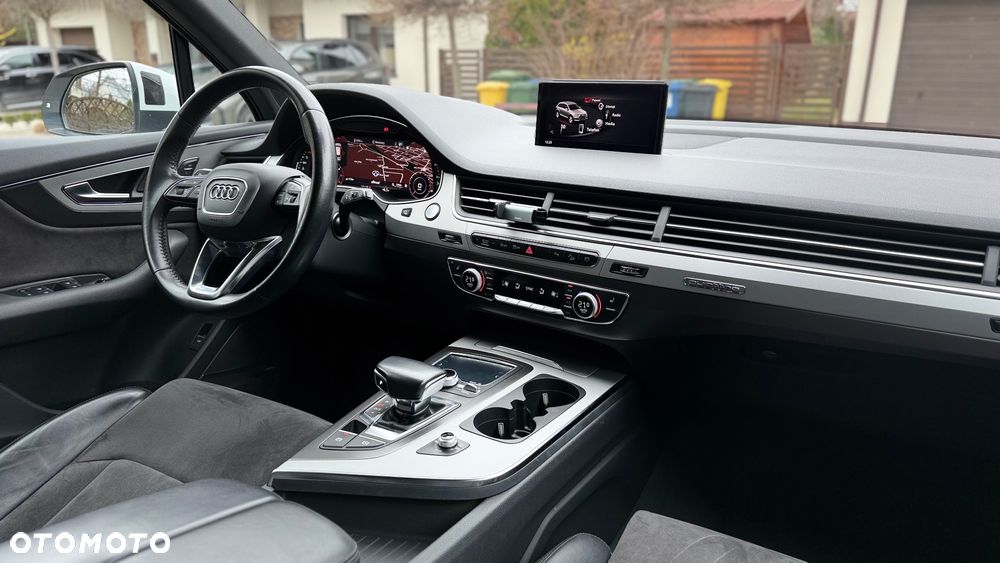 Audi Q7 - 36