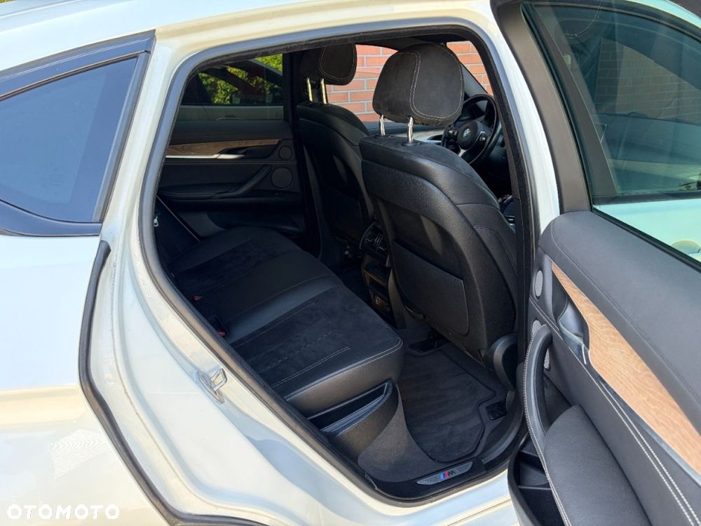 BMW X6 xDrive50i M Sport - 28