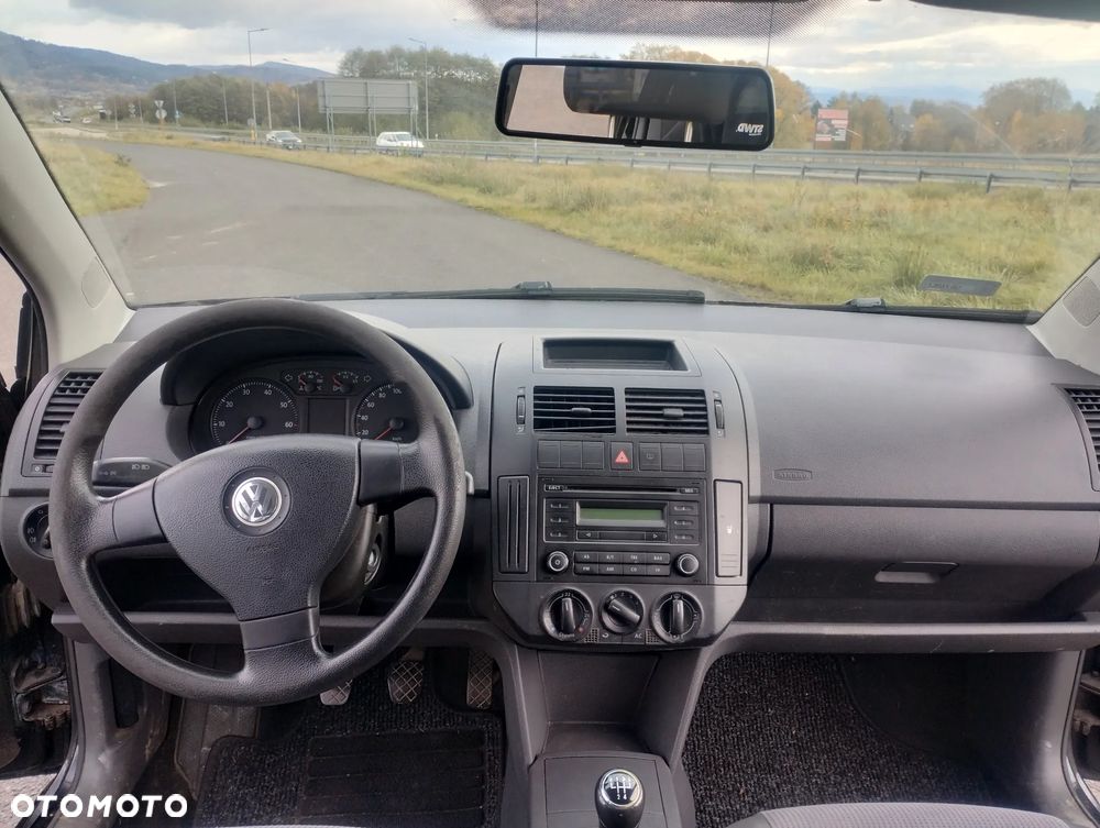 Volkswagen Polo 1.4 16V Comfortline - 9