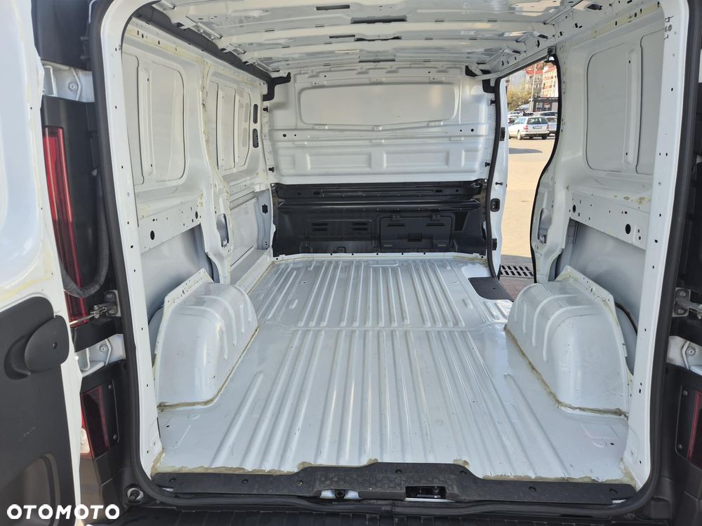Renault Trafic - 29