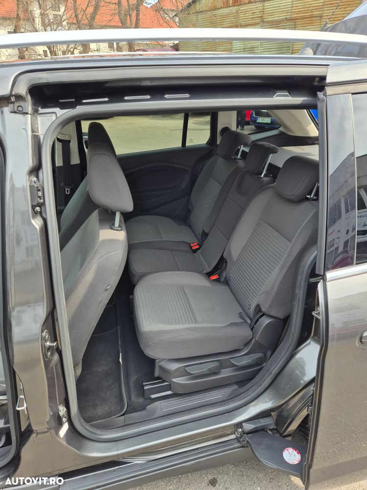 Ford Grand C-Max - 9