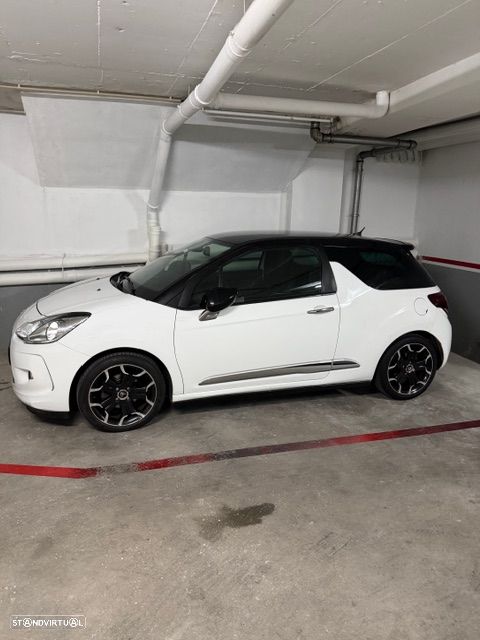Citroën DS3 1.6 HDi Airdream Sport Chic - 2