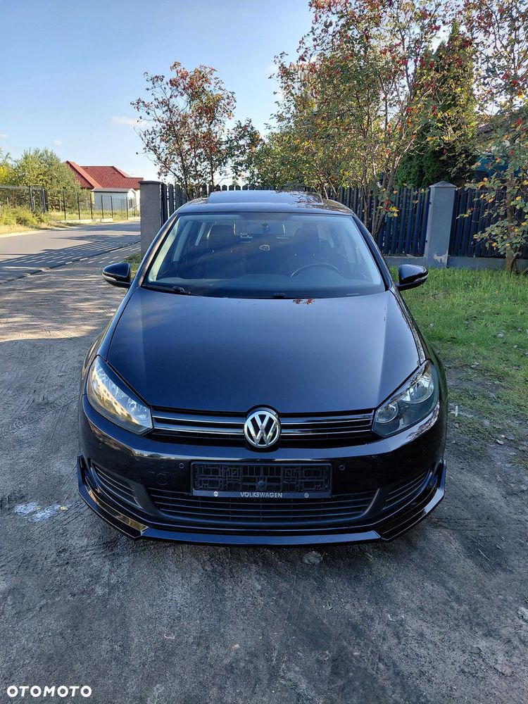 Volkswagen Golf - 6