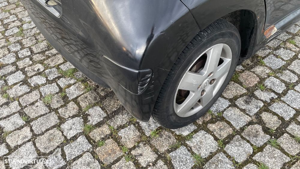 Toyota Aygo 1.0 Plus Sport Pack - 3