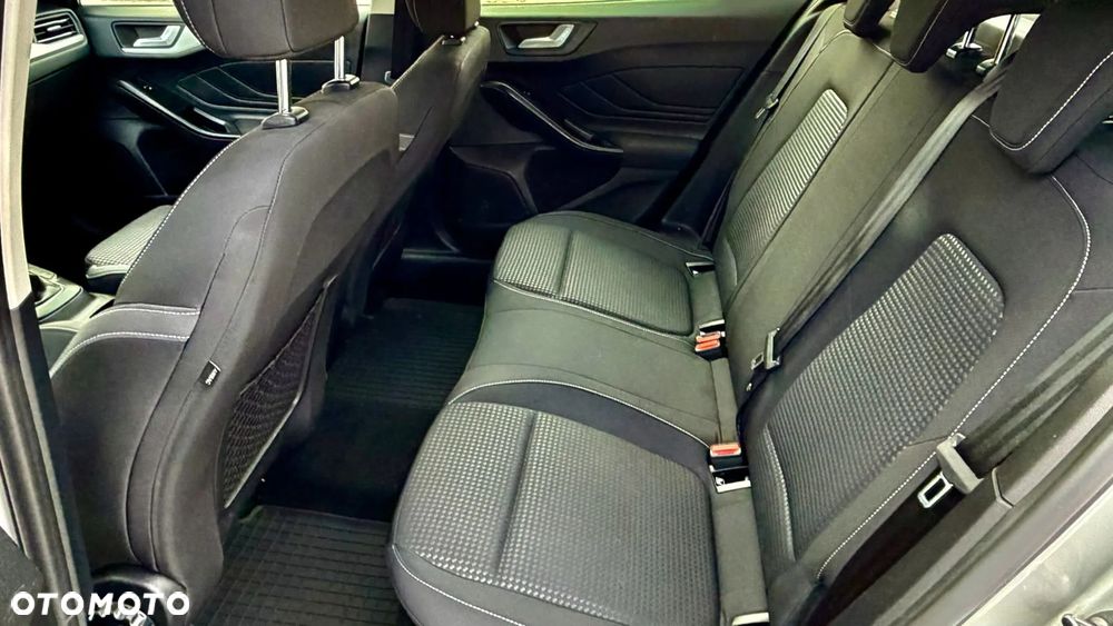 Ford Focus SW 1.5 EcoBlue S&S COOL&CONNECT - 8