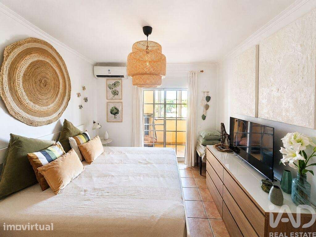 Apartamento T2 em Montenegro de 128 m2 - Grande imagem: 3/37