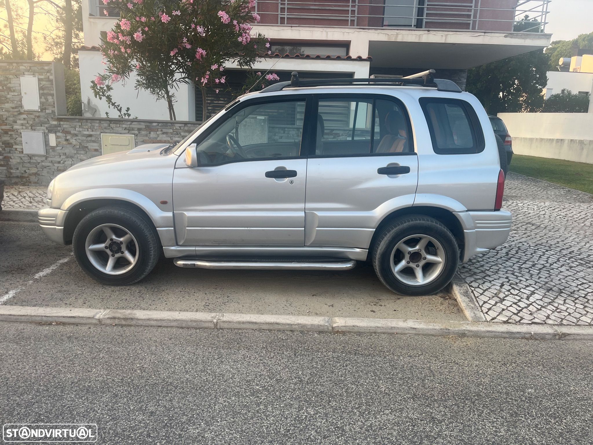 Suzuki Grand Vitara Metal Top 2.0 TDi - 1