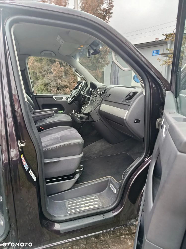 Volkswagen Multivan - 5