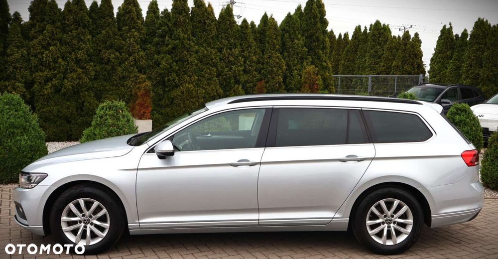 Volkswagen Passat - 8