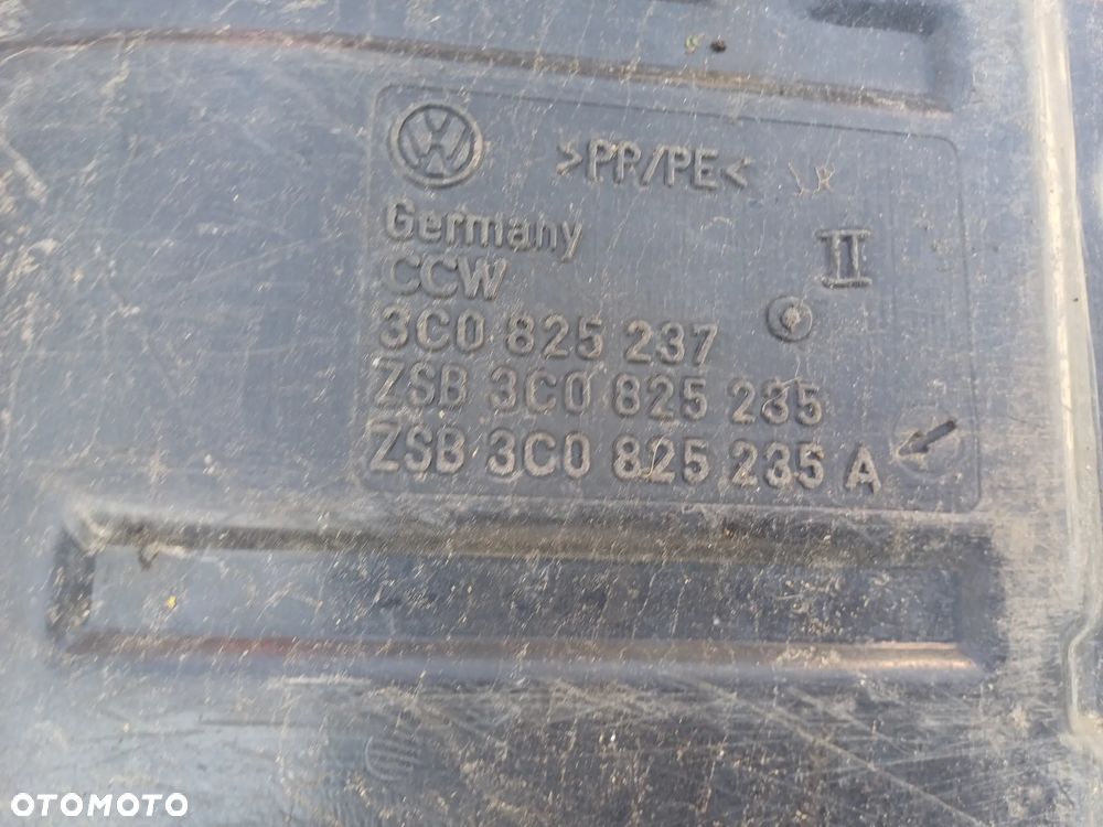 Osłona pod silnik dolna Passat B6 3C0825237 benzyna 2.0 fsi - 6